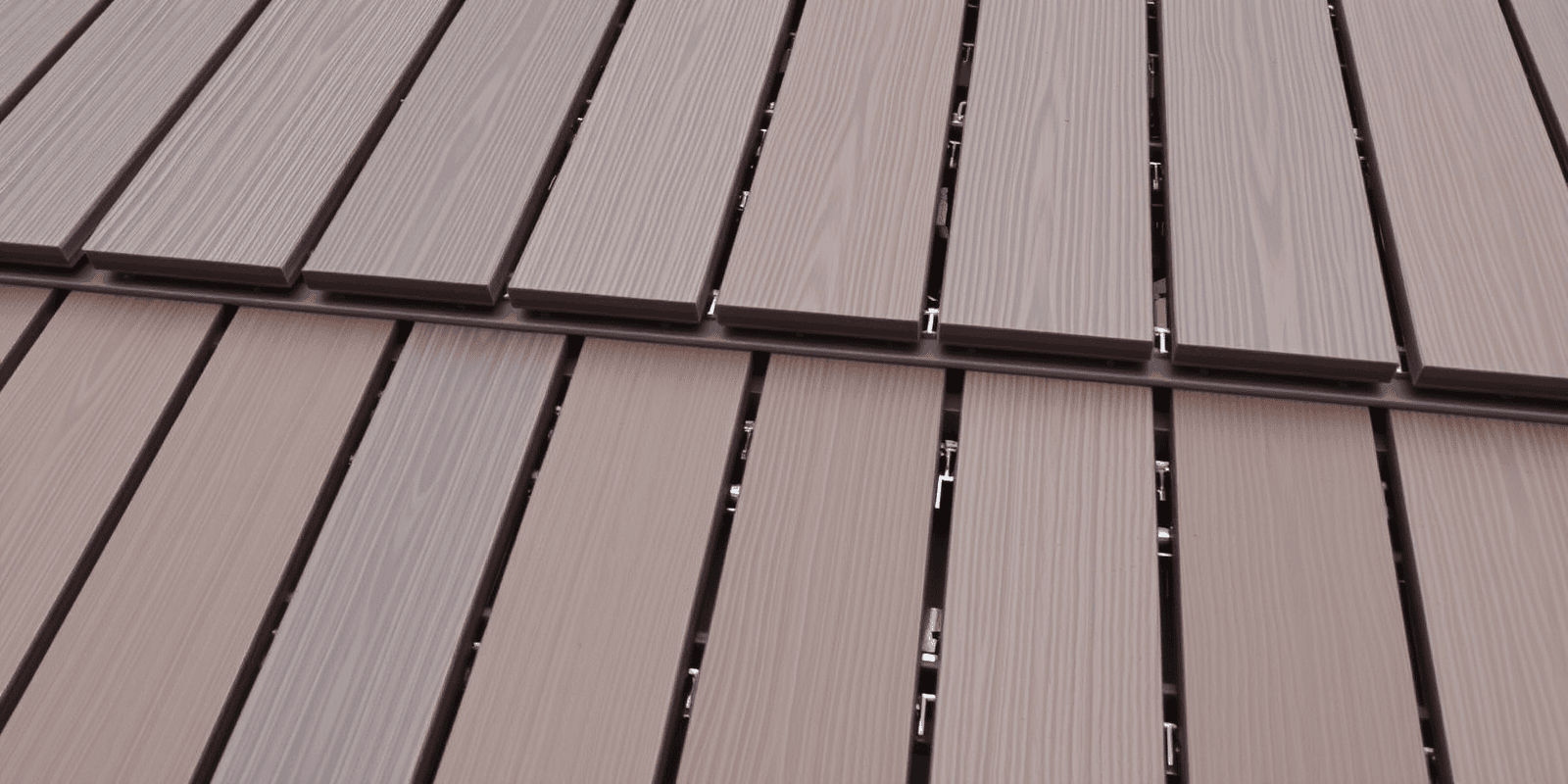 Choosing the Right Waterproof Wood Texture Plastic Composite Decking Tiles